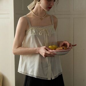 Simple Retro Mya Square Neck Lace Bow Suspender camisole